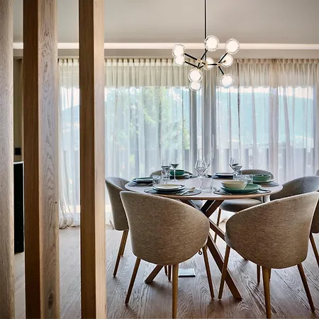 Haus Am Lift - Penthouse - Top4 - Summercard Included - Ski-in Ski-out - 6p Apartment Zell am See