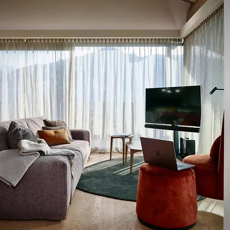 Haus Am Lift - Penthouse - Top4 - Summercard Included - Ski-in Ski-out - 6p Daire Zell am See