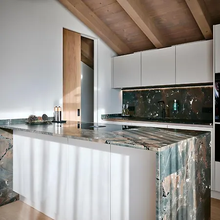 Daire Haus Am Lift - Penthouse - Top4 - Summercard Included - Ski-in Ski-out - 6p Zell am See