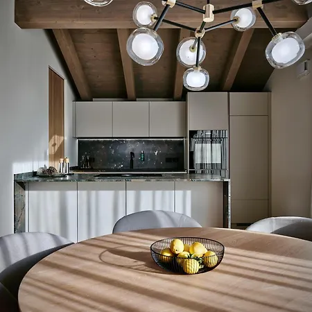 Haus Am Lift - Penthouse - Top4 - Summercard Included - Ski-in Ski-out - 6p Apartment Zell am See