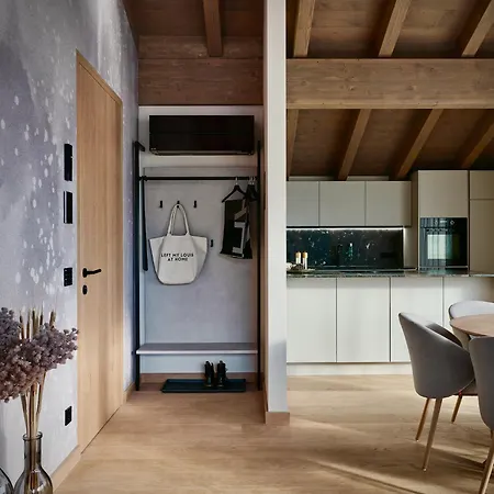 Haus Am Lift - Penthouse - Top4 - Summercard Included - Ski-in Ski-out - 6p زيل أم سي